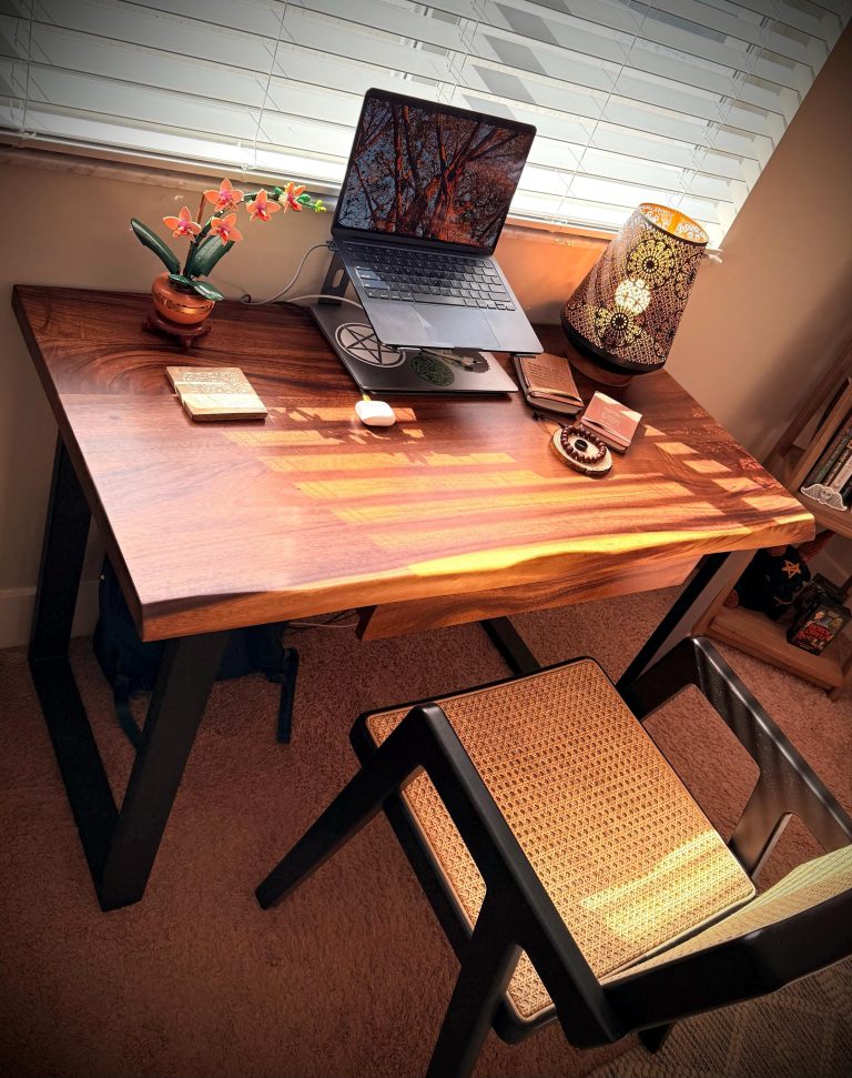 Live Edge Desk with U Shaped Legs photo review