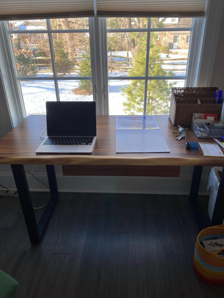 Live Edge Desk with U Shaped Legs photo review