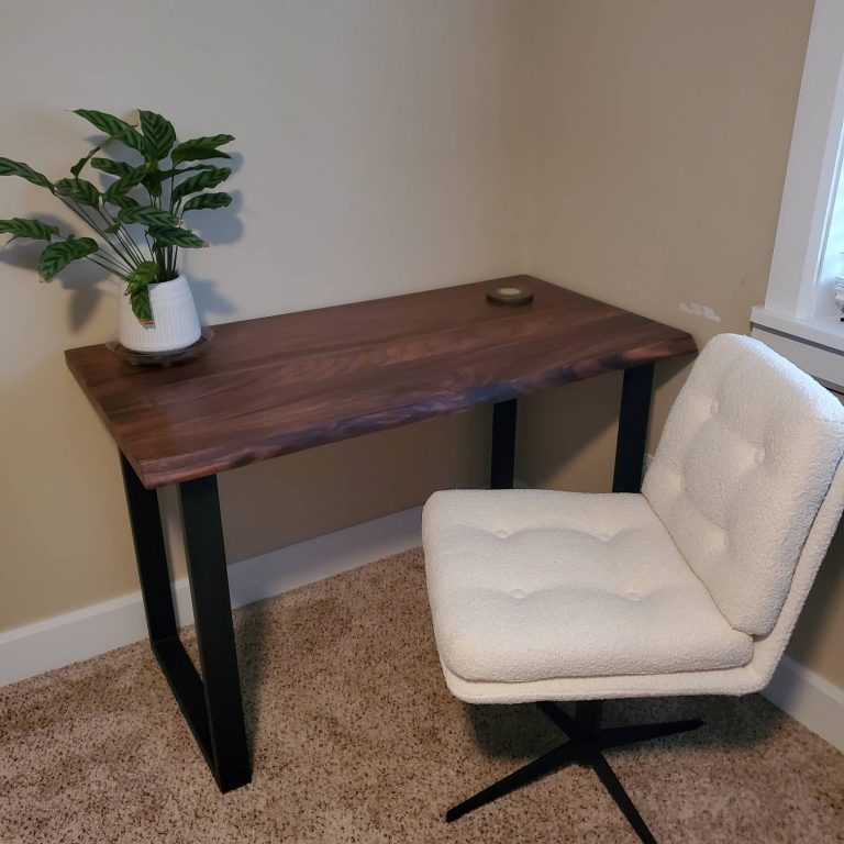Live Edge Desk with U Shaped Legs photo review