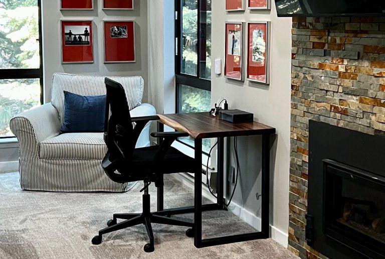 Live Edge Desk with U Shaped Legs photo review