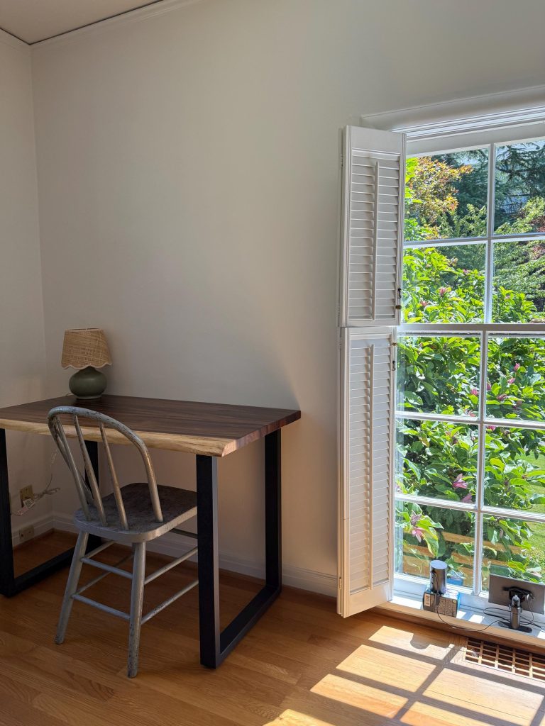 Live Edge Desk with U Shaped Legs photo review