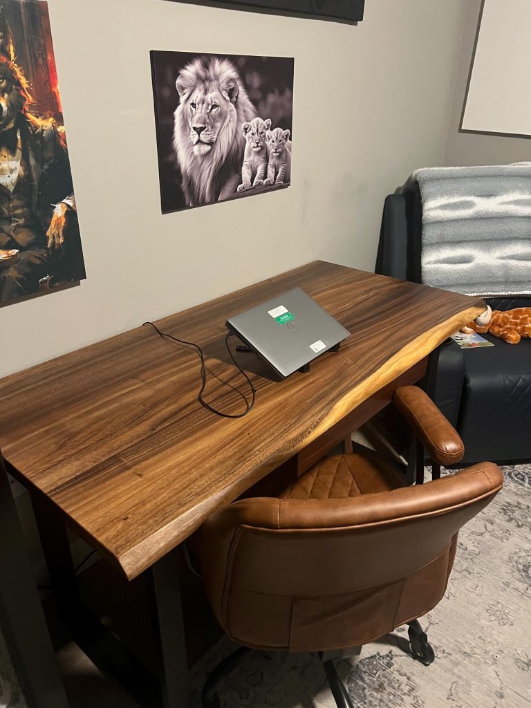 Live Edge Desk with U Shaped Legs photo review