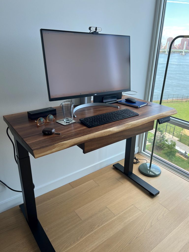 Adjustable Standing Desk - Black photo review