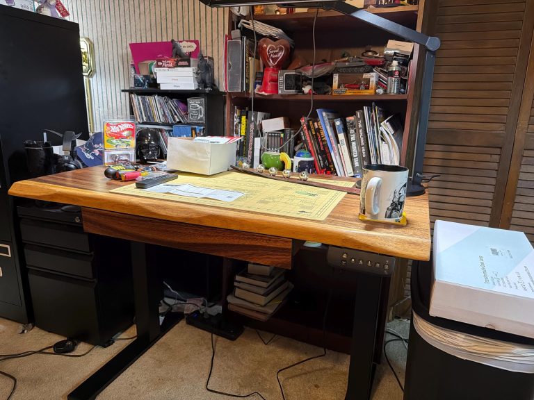 Adjustable Standing Desk - Black photo review