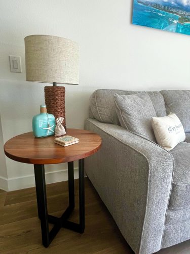 Round End Table photo review